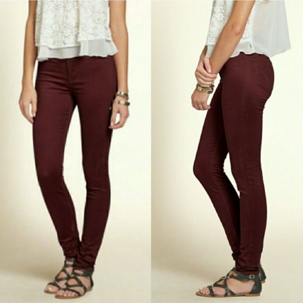 ✨HP✨Hollister Skinny Burgundy Jeans✨